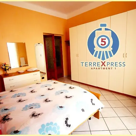 アパート 5 Terre Express 1